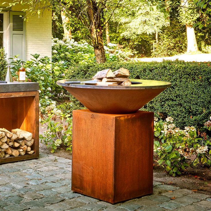 Natural Corten steel patina on an outdoor BBQ grill